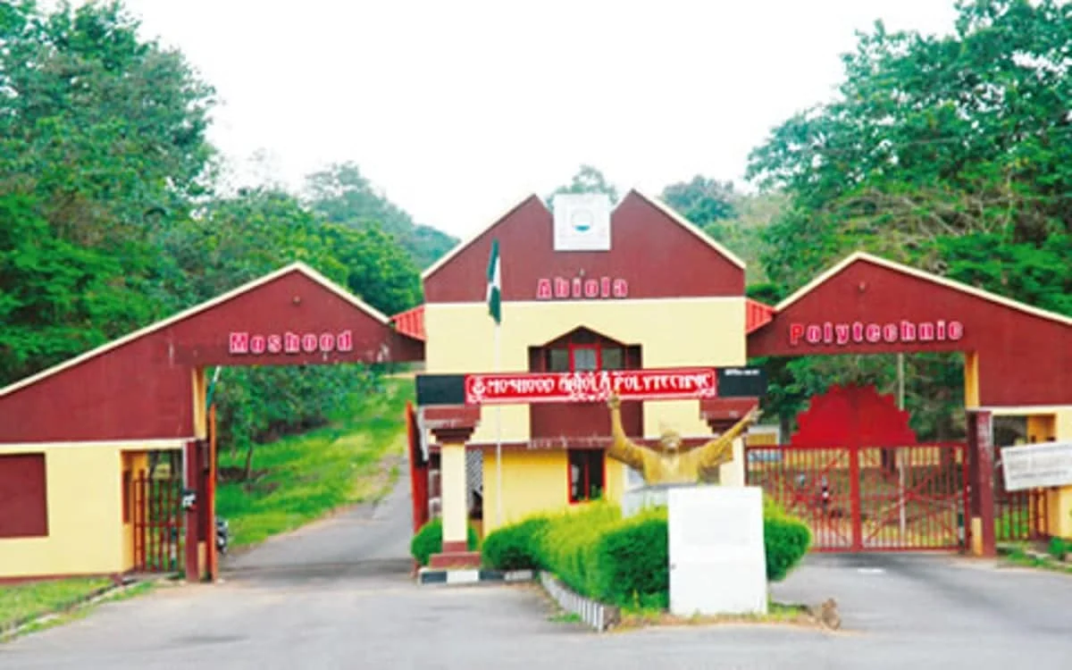 Ogun Poly Expels 365 Students for Presenting Fake Results, Forged Transcripts